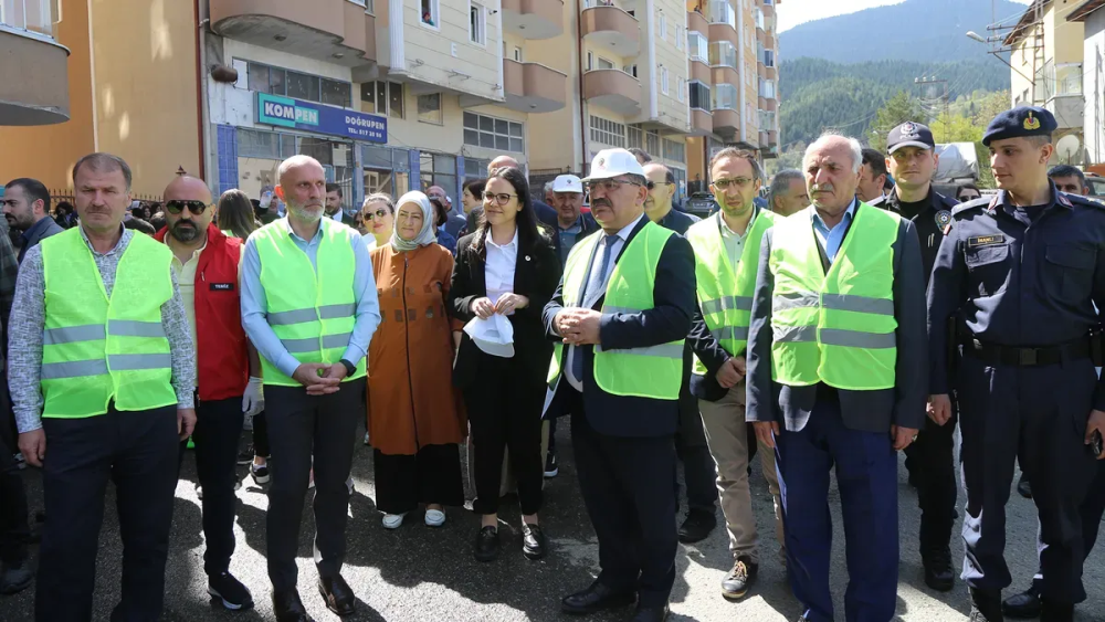 Şavşat Belediyesi’nden Örnek Kampanya: “Daha Temiz Şavşat için El Ele”