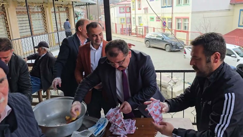 Geleneksel Şavşat Şehir Bayramlaşması Programı Vatandaşlarımızın Yoğun Katılımı ile Tamamlandı