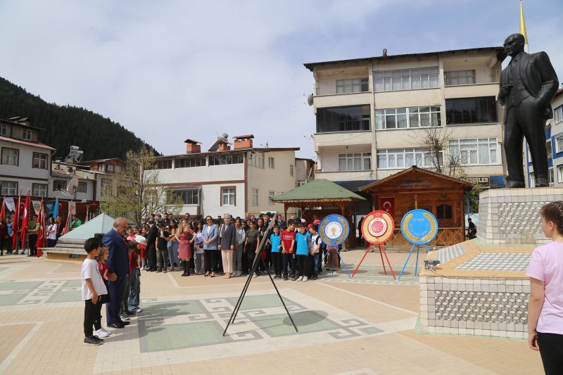 23 Nisan Ulusal Egemenlik ve Çocuk Bayramı İlçemizde Coşkuyla Kutlandı Medya Galerisi