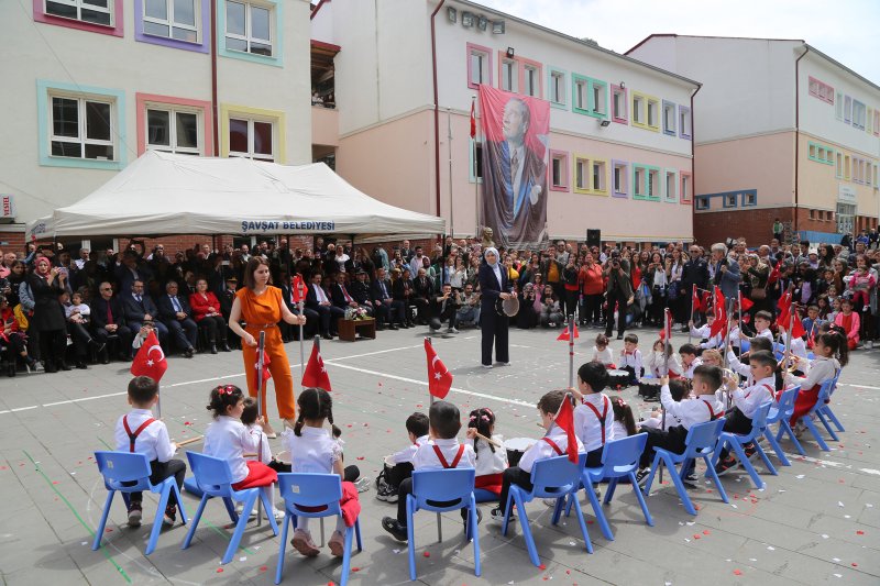 23 Nisan Ulusal Egemenlik ve Çocuk Bayramı İlçemizde Coşkuyla Kutlandı Medya Galerisi