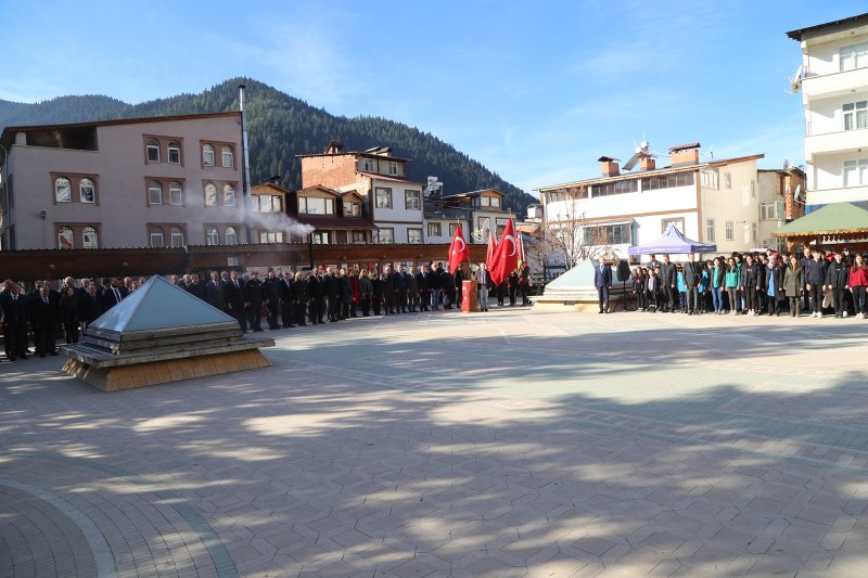 24 Kasım Öğretmenler Günü Düzenlenen Törenle Kutlandı Medya Galerisi