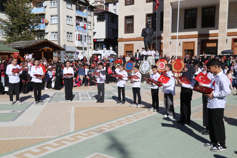 29 Ekim Cumhuriyet Bayramı İlçemizde Coşkuyla Kutlandı Medya Galerisi