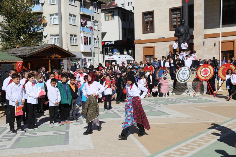 29 Ekim Cumhuriyet Bayramı İlçemizde Coşkuyla Kutlandı Medya Galerisi