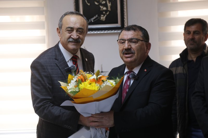 Şavşat Belediyesi’nde Devir Teslim Töreni Gerçekleştirildi Medya Galerisi
