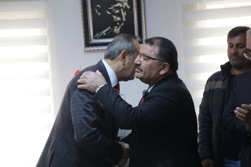 Şavşat Belediyesi’nde Devir Teslim Töreni Gerçekleştirildi Medya Galerisi