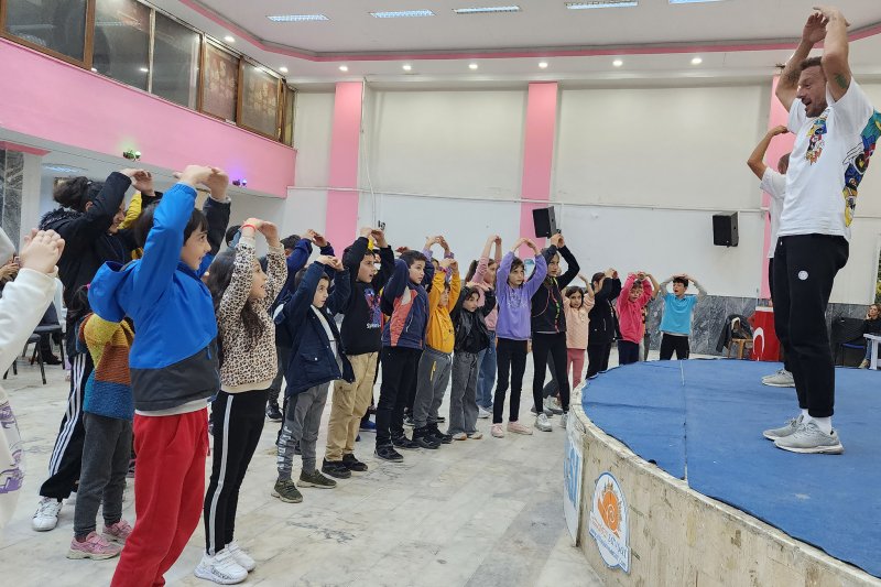 Şavşat Çocuk Belediyesi “Çocuk Şenliği” Düzenledi Medya Galerisi